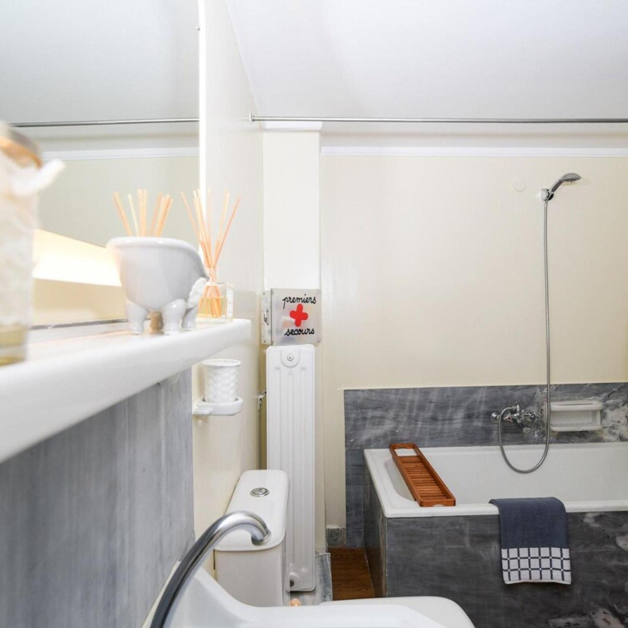 Classy Apartment In The Heart Of Atina Dış mekan fotoğraf